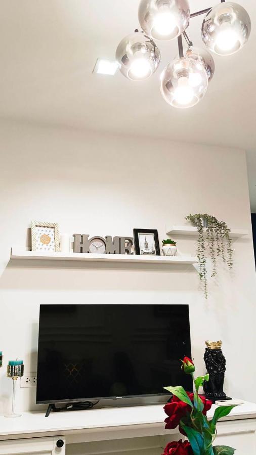 Knightsbridge Bts Bearing Apartamento Ban Khlong Samrong Exterior foto